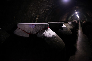 古法釀制、科技把控，瀘州老窖對(duì)塑化劑堅(jiān)決說“不”